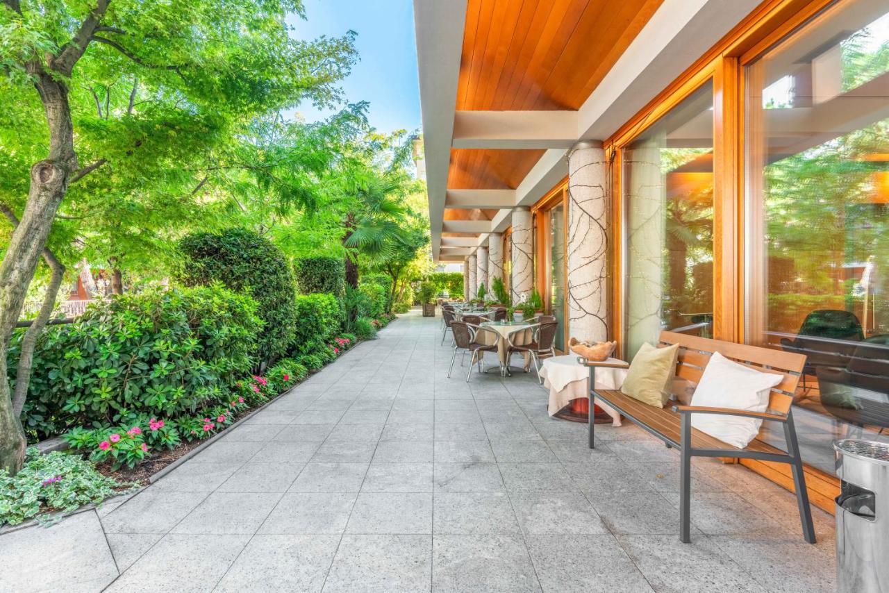 Albergo Sorriso Darfo Boario Terme Exterior photo